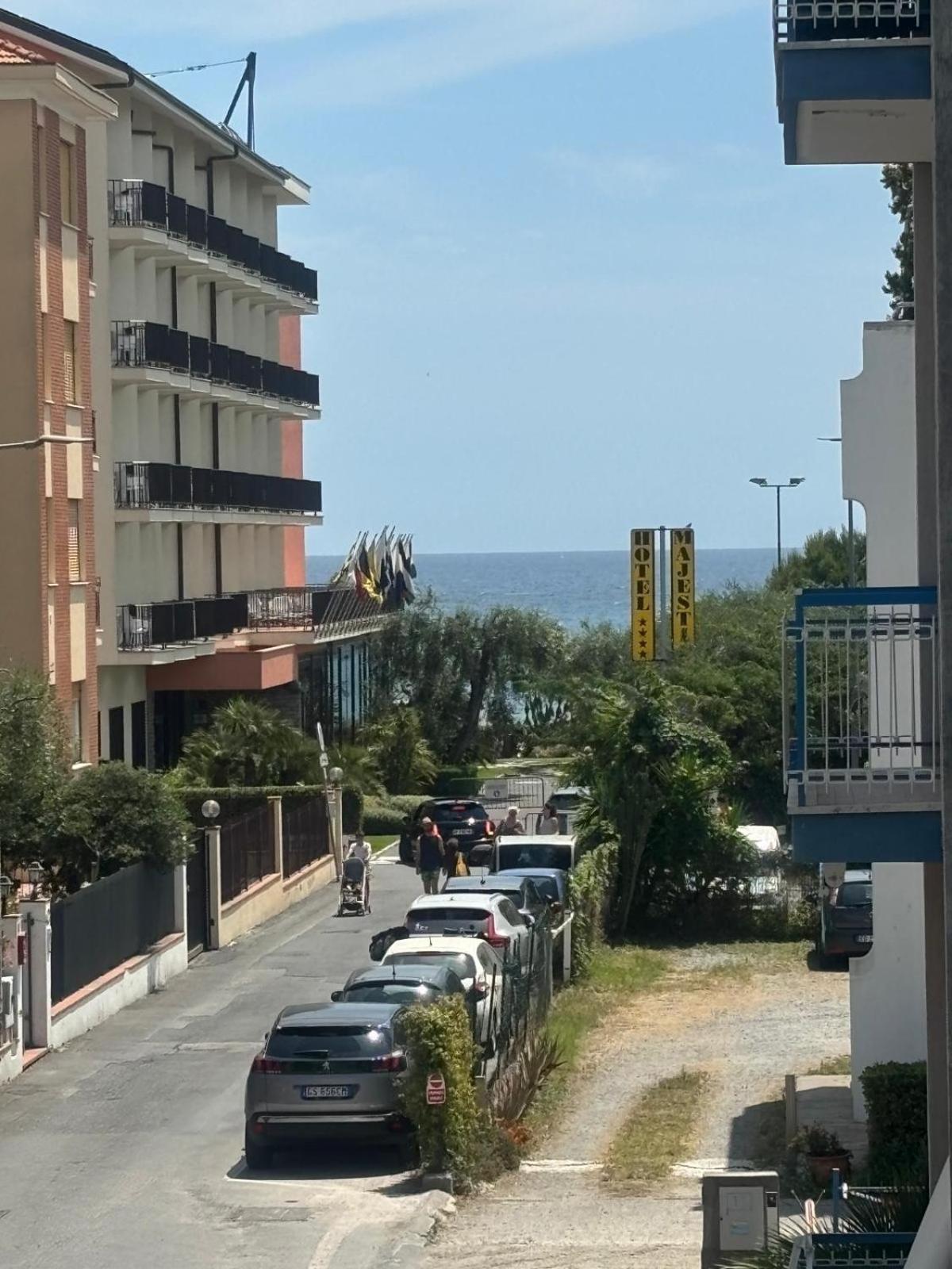 Appartamento A 100 Mt Dalla Spiaggia Diano Marina Exteriér fotografie